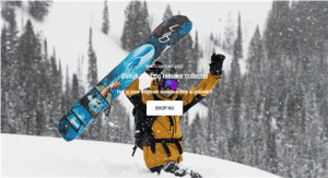 Snowboard onderhoud met hot wax strijkijzer bij Sideways Sports BMX en Snowboard Shop