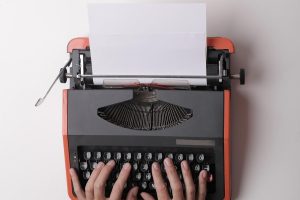 Copywriter in Harderwijk werkt aan overtuigende content voor bedrijfsgroei